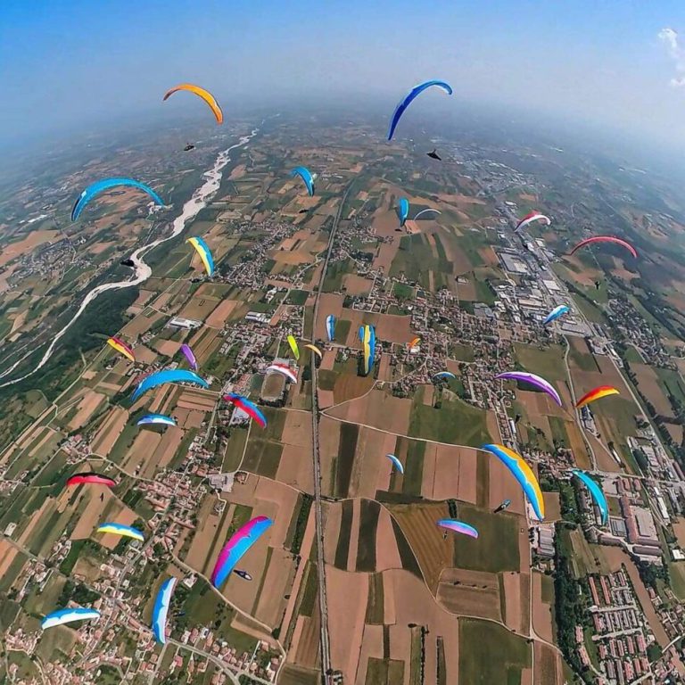 1379-950x950-1