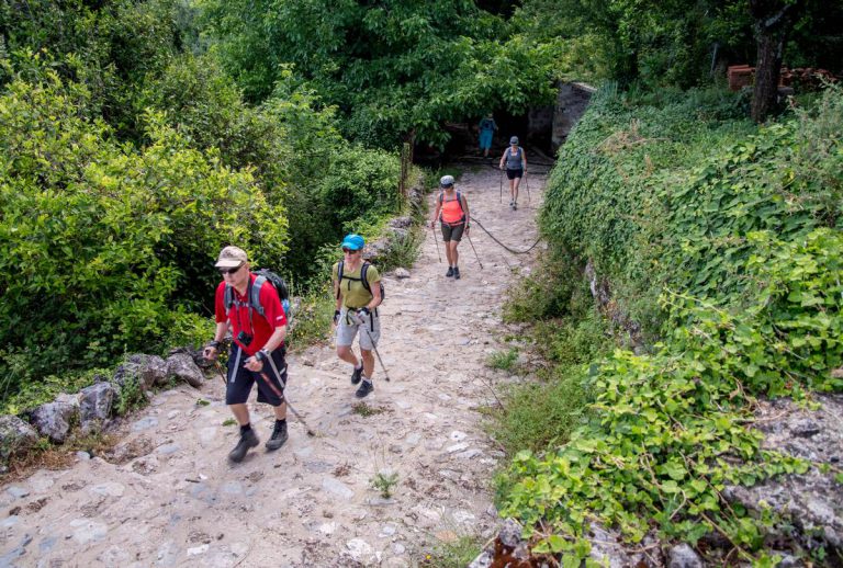 Hiking-over-Kalamata-0144