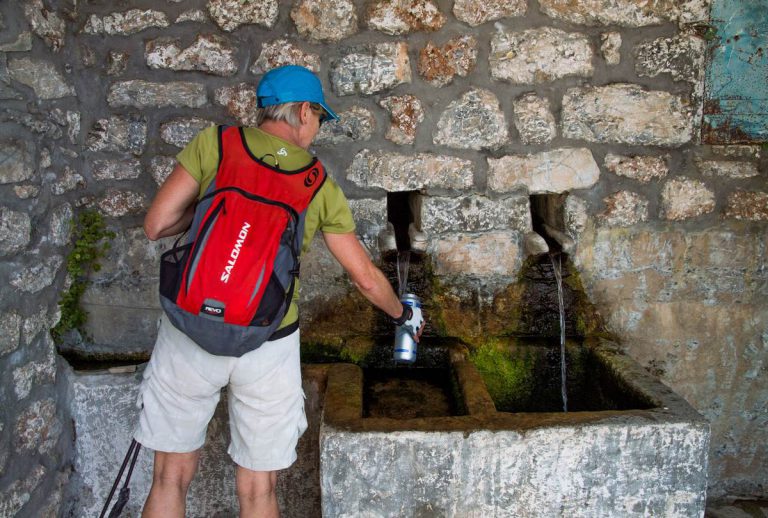 Hiking-over-Kalamata-0225
